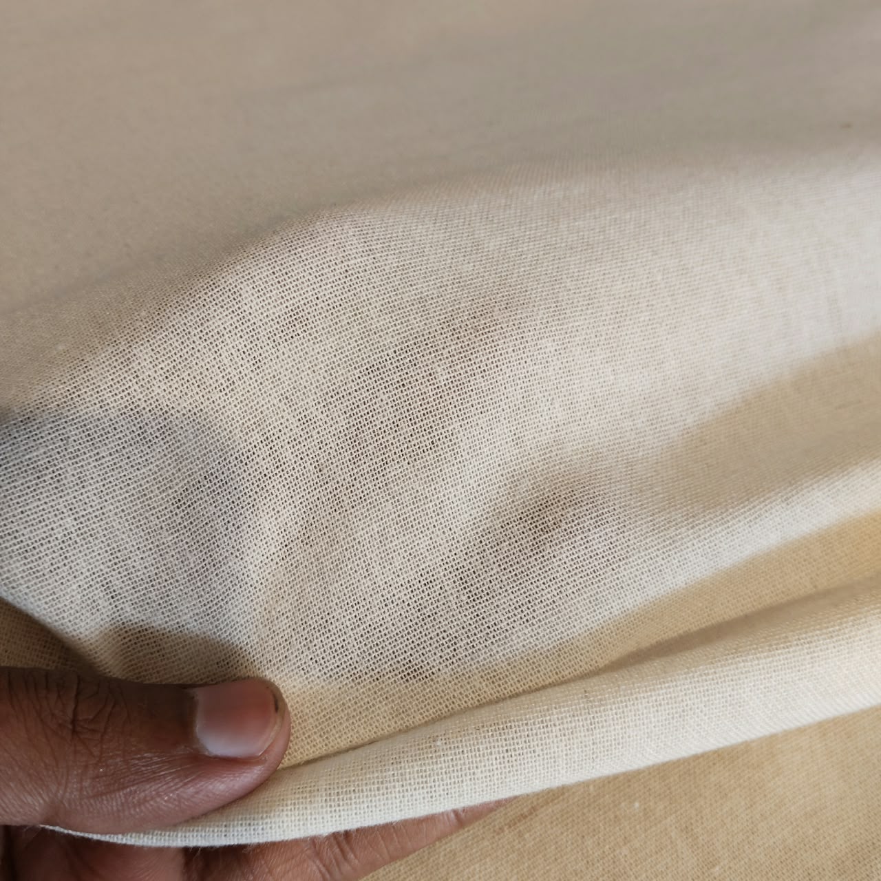 Cotto Sheeting 110gsm, Width 63 Inch